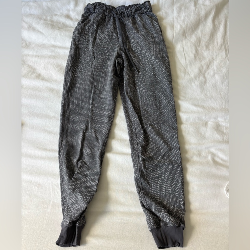 Lululemon grey joggers
